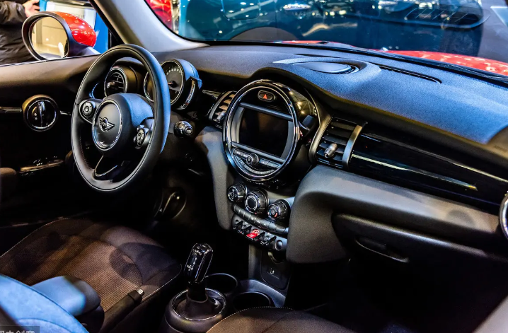 ABS塑料在汽車零件中的應用